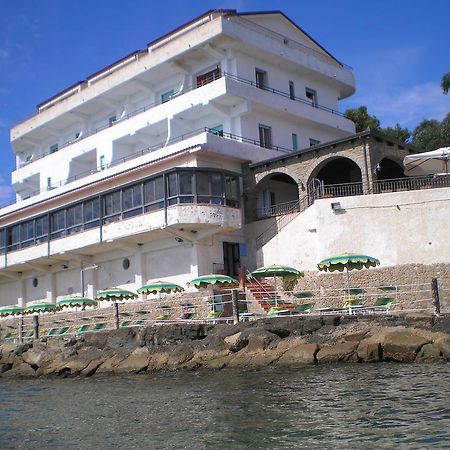 Hotel Sirena กัสเตลลาบาเต ภายนอก รูปภาพ